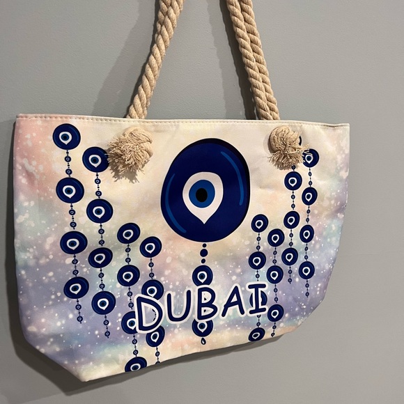 Dubai beach  , summer,holiday,bags!🤍 - Picture 5 of 15